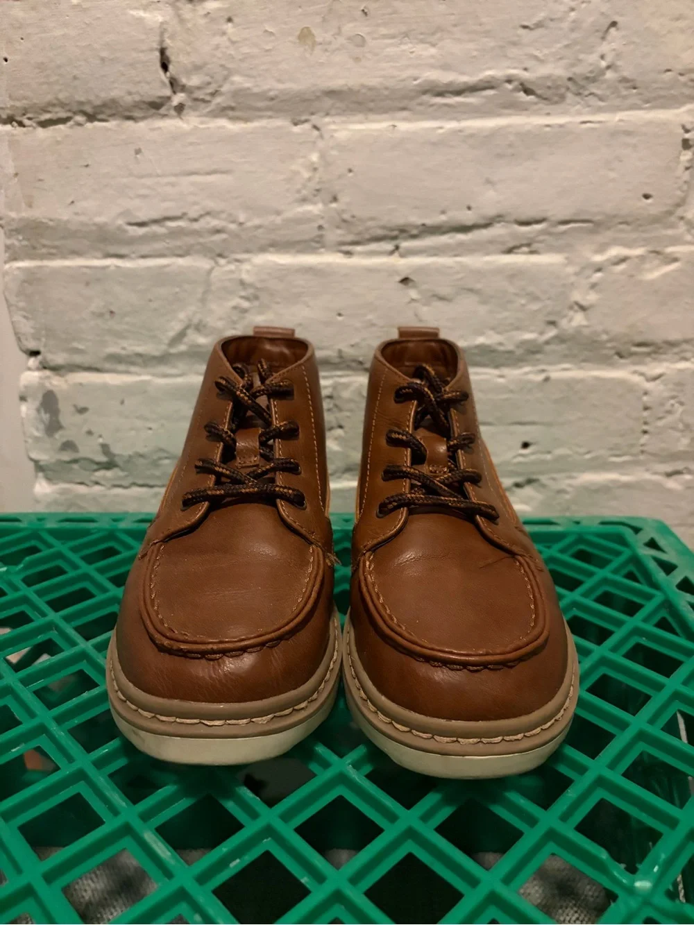 Old Navy Boys Brown Moc Toe Chukka Boots Size 2Y Lace Up